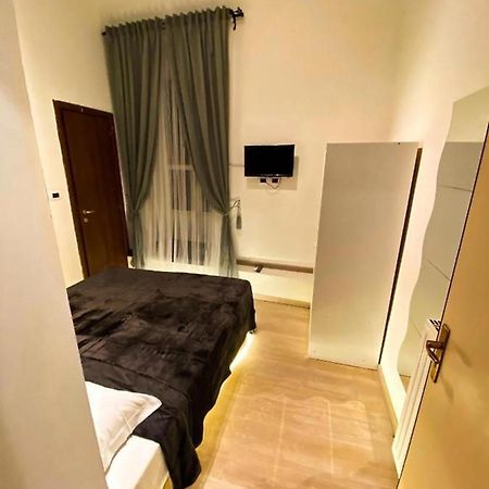 Cialdini 13 Roma Hotel Buitenkant foto